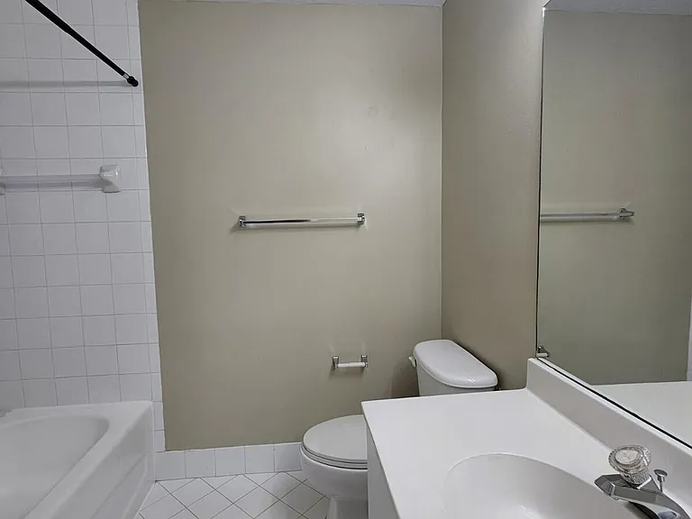 3490 Briar Bay Blvd #206 — Photo 20