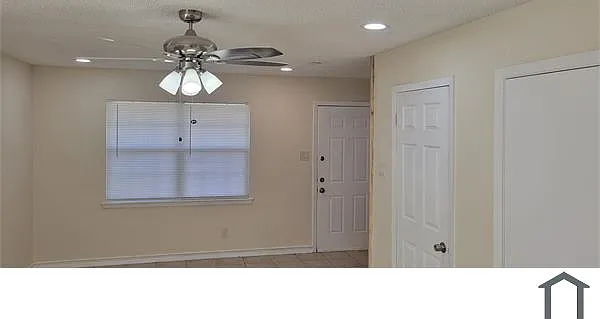 4136 Wilshire Blvd — Photo 15