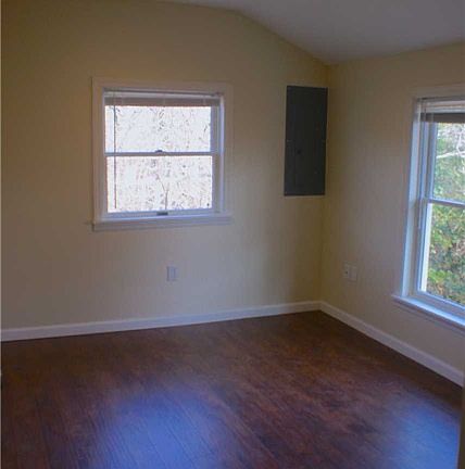 4th image of 20 Christian Ave
