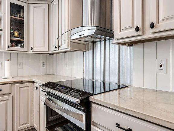 5th image of 12 Providence Way