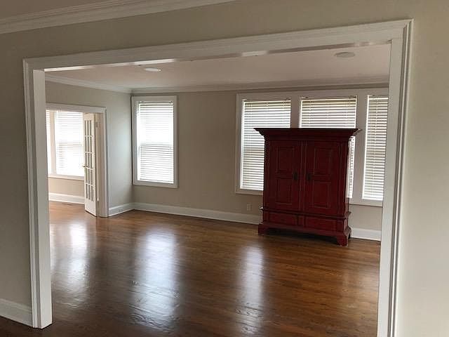 1st image of 314 1st St