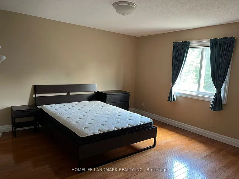 579 Violet St — Photo 4