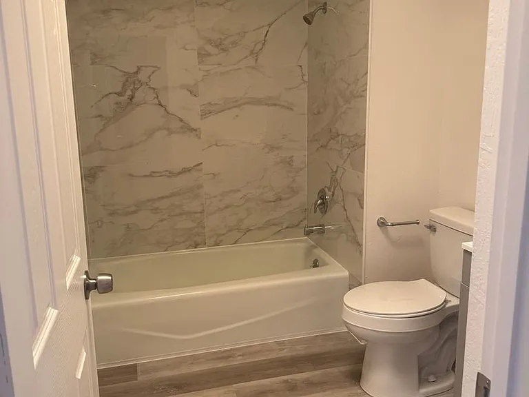 1825B Father Sky St NE — Photo 12