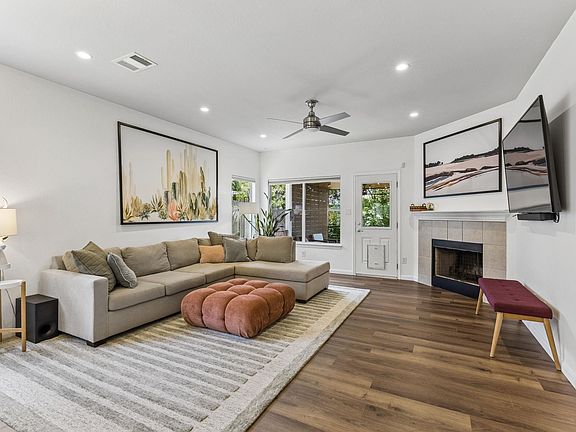 4th image of 8702 Meridian Oak Ln
