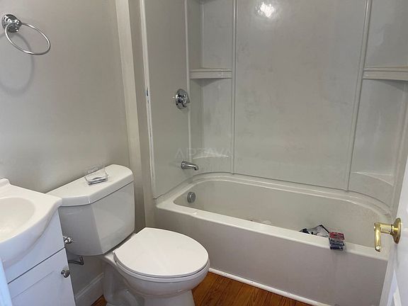 3rd image of 97 Hudson St #2