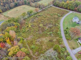 19 Walnut Ridge Dr, Mehoopany, PA 18629