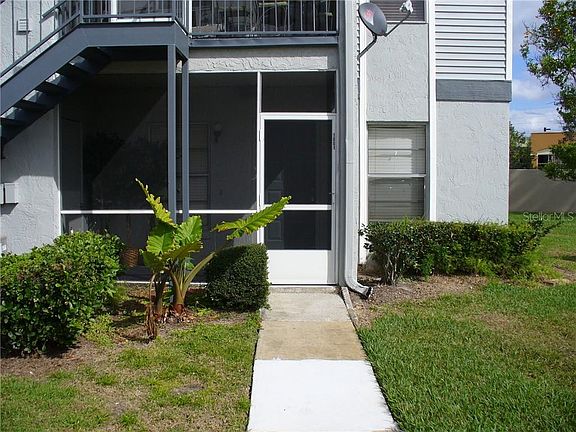 2nd image of 1001 Northlake Dr #1001