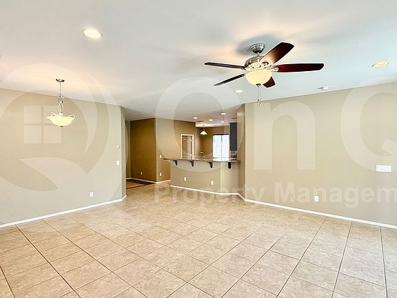 3rd image of 4425 E Saint John Rd