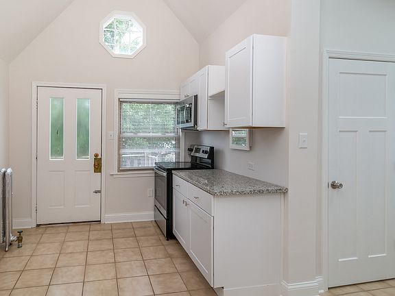 5th image of 5240 N Sawyer Ave APT 2