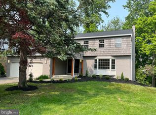 1209 Forestwood Dr, Mc Lean, VA 22101