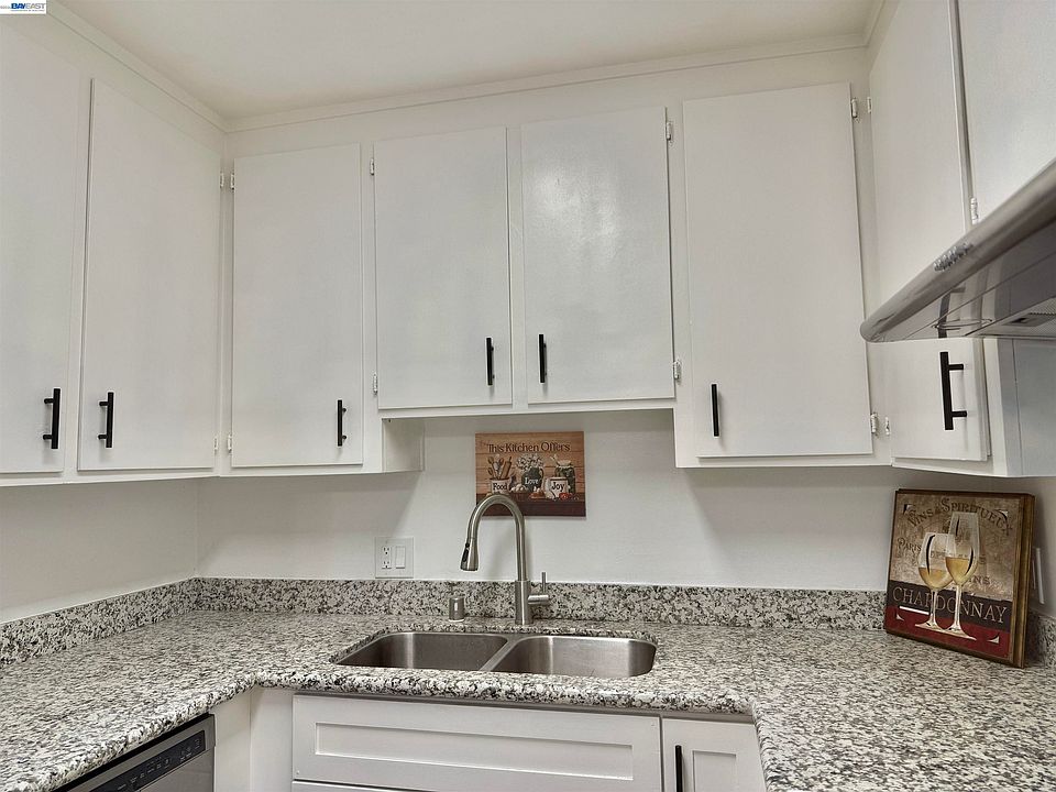 1st image of 680 Fargo Ave APT 13