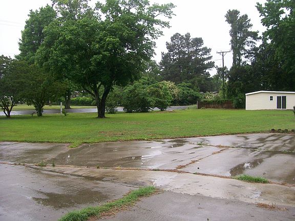 Front Yard and Large Driveway