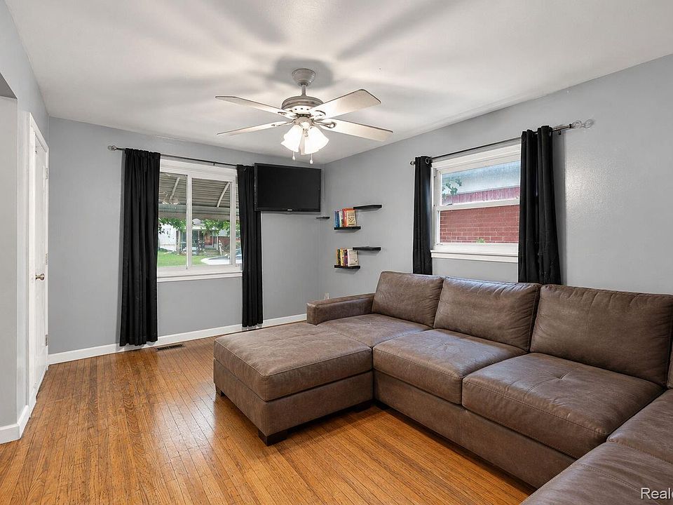 1334 Wilson Ave, photo 7