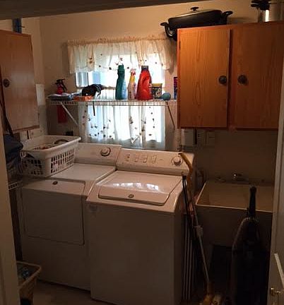 2nd image of 1040 Sedeeva St