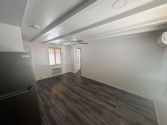 4th image of 3731 N Tyndall Ave