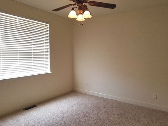 5th image of 656 Appaloosa Ln