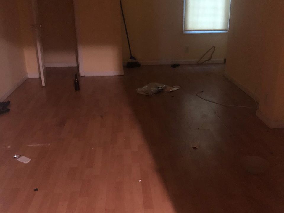 2nd image of 46 Hillman St #1