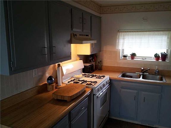 4th image of 3515 Brandes St