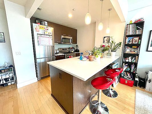 4th image of 5-09 48th Ave #3D
