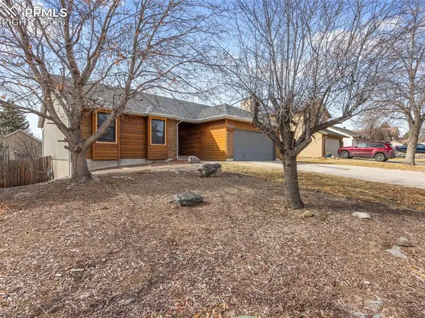 8430 Blue Sky Dr, Colorado Springs, CO 80920