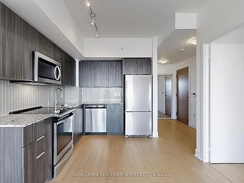 30 Shore Breeze Dr Photo 1