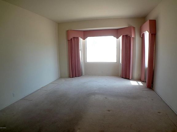 5th image of 2905 N 111th Dr