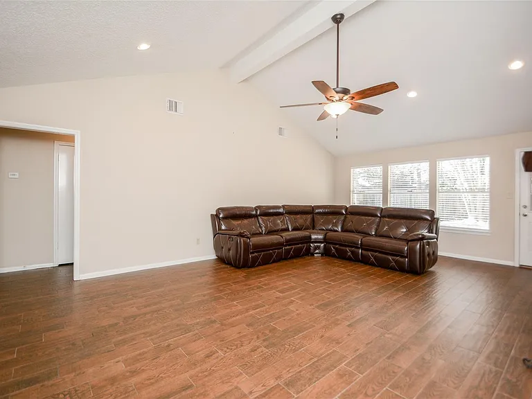 19635 Westbridge Ln — Photo 2