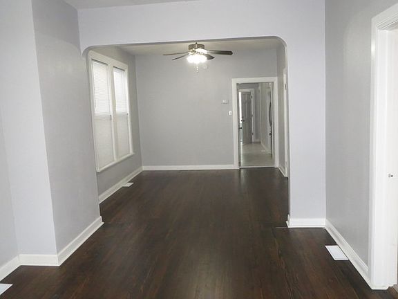 3rd image of 1412 S 49th Ct