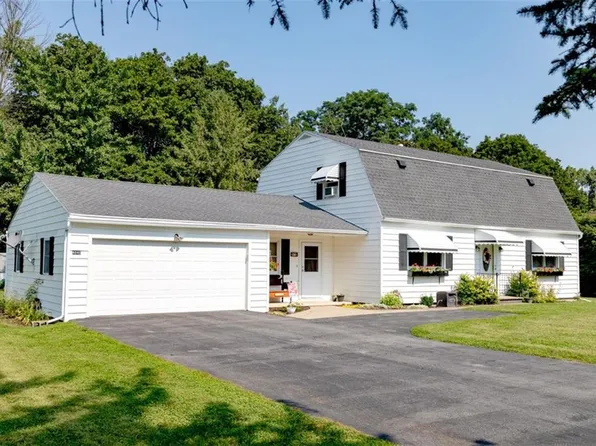 4640 Meadow Cir, Avon, NY 14414