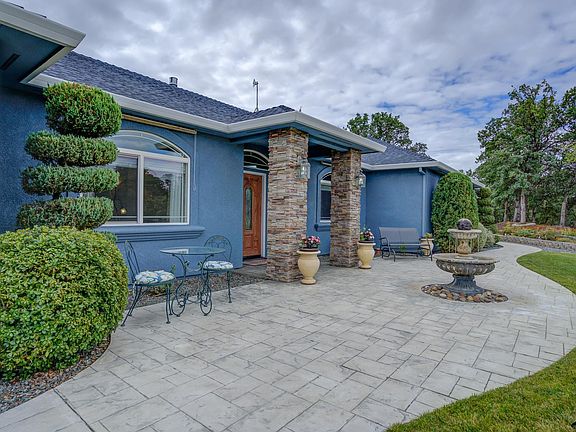 2nd image of 14180 Woodrose Pl