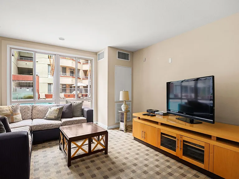 1501 Front St #633 — Photo 33