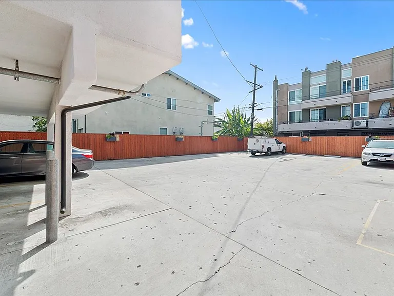 941 N Normandie Ave #3 — Photo 10