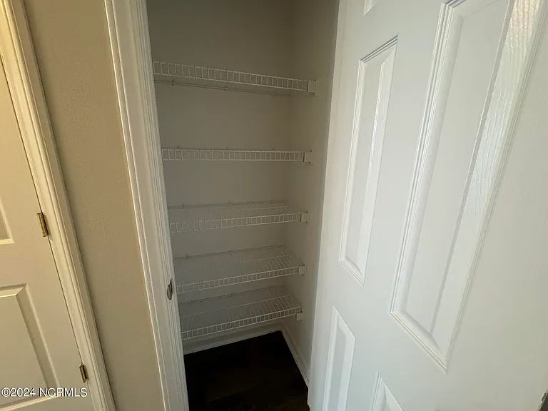 2113 Hurt Dr — Photo 16
