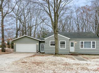 8684 Blaine St, Montague, MI 49437