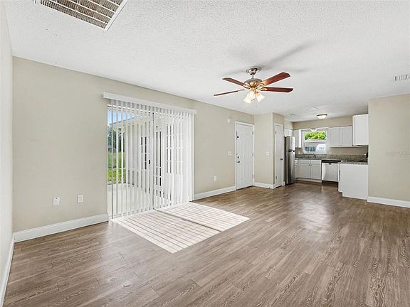 4th image of 308 VANIMAN AVENUE