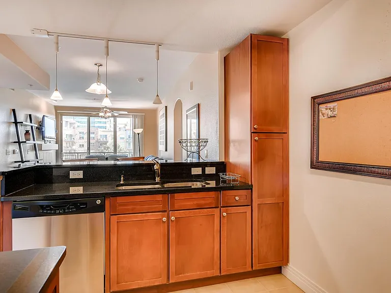 9059 E Panorama Cir #B-316 — Photo 14