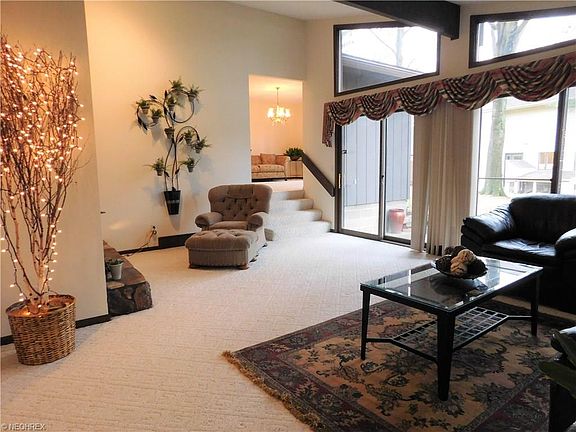 2nd image of 1471 Arthur Dr