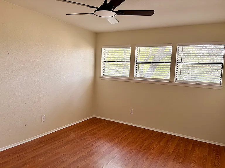 8301 Bradford Edward Cv — Photo 19