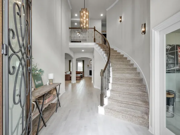 241 Bright Bluff Cir, Waller, TX 77484