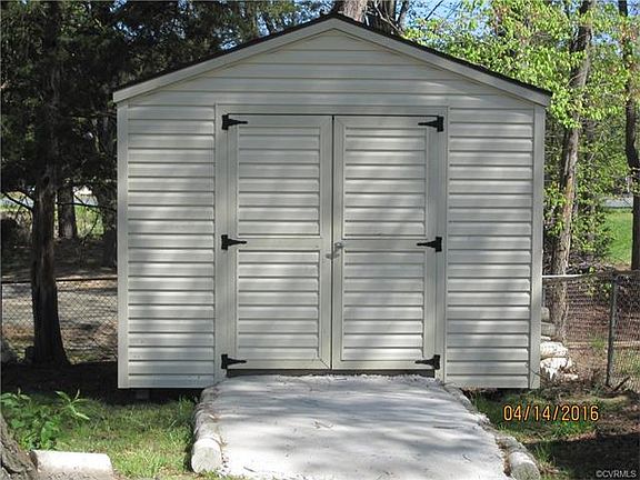 3rd image of 9414 Greenford Dr