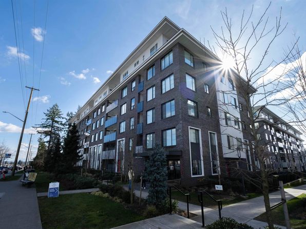 2 bedroom rental in Surrey — photo 15