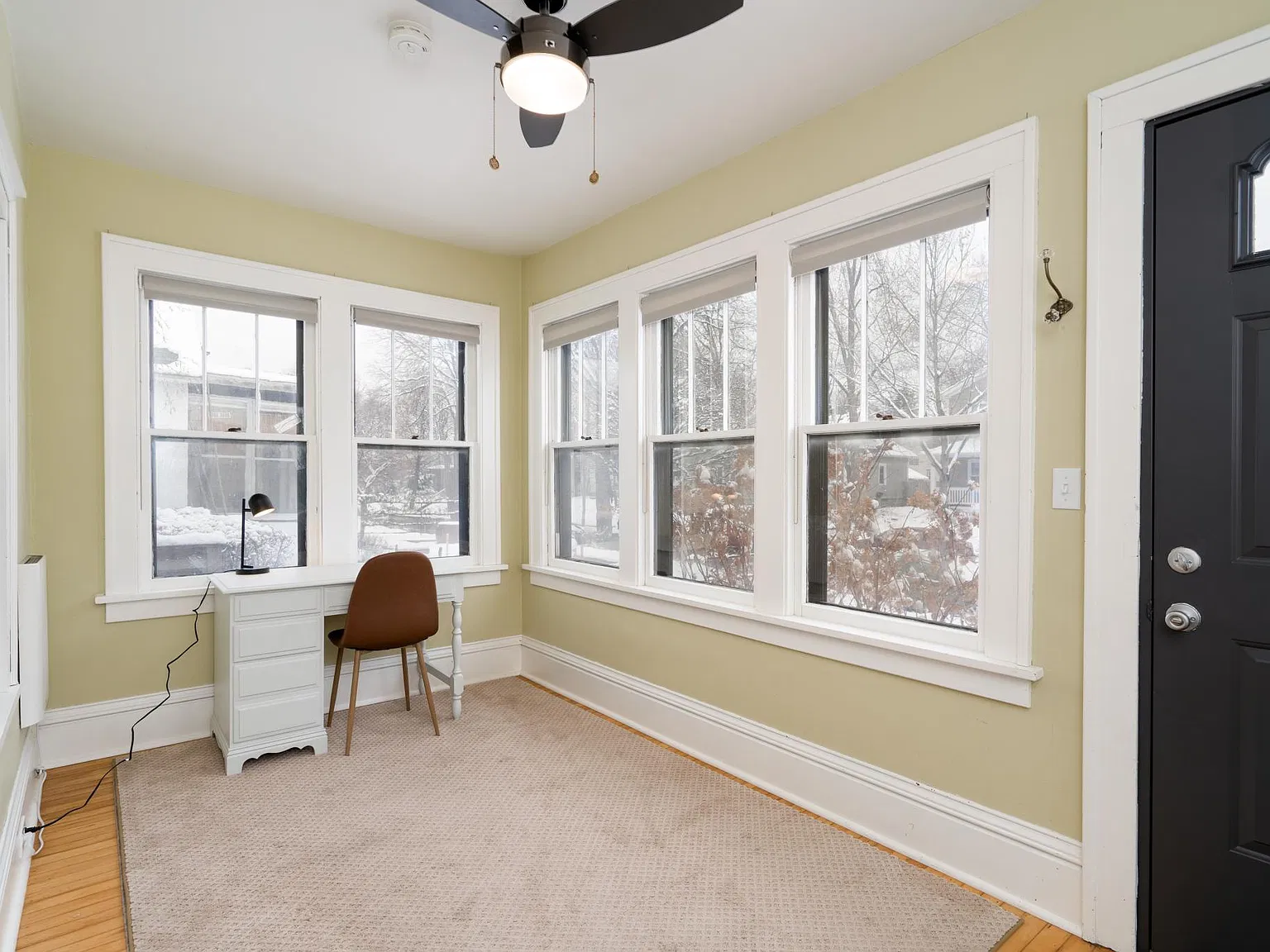 2 bed, 1284 sqft, $2,600 — Photo 2
