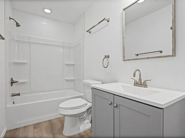 2615 Ektom Dr #D — Photo 17