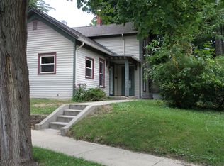 327 Silver St, Elgin, IL 60123