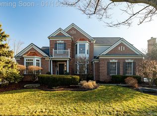 48502 Antique Rd, Canton, MI 48187