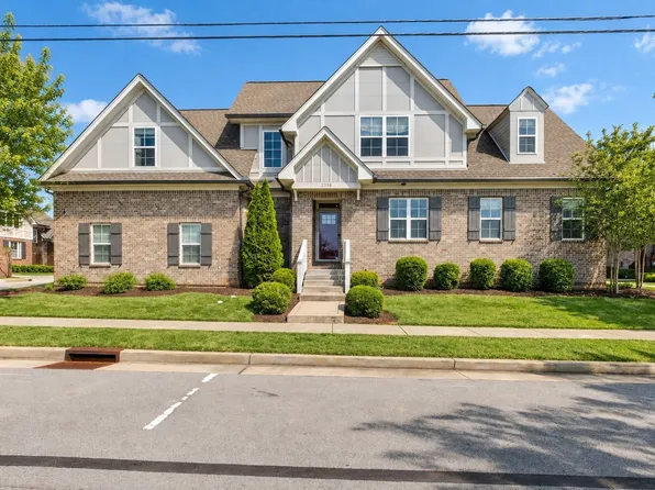 2738 Lakeland Dr, Nashville, TN 37214