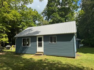 5761 N Manistique River Rd, Gulliver, MI 49840