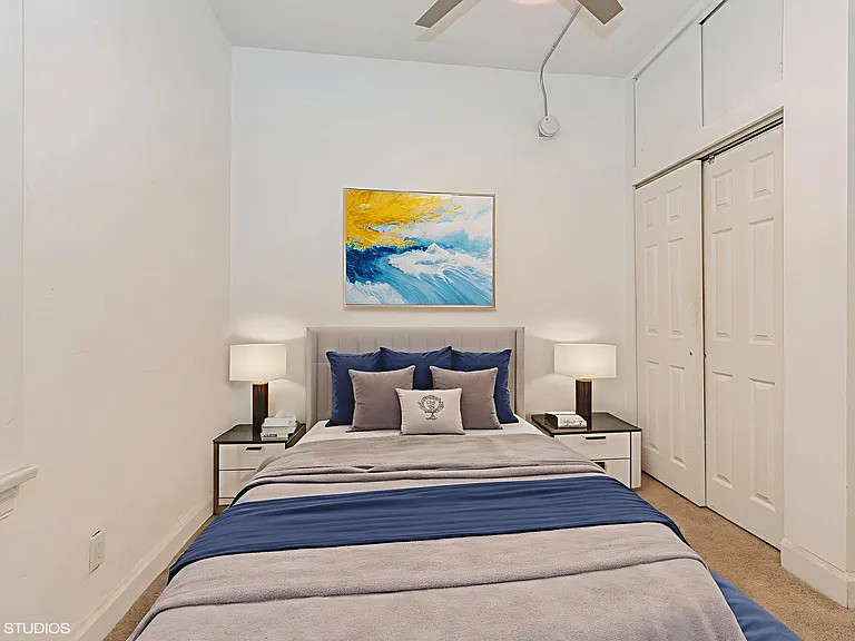 2102 W Roscoe St #1F — Photo 4
