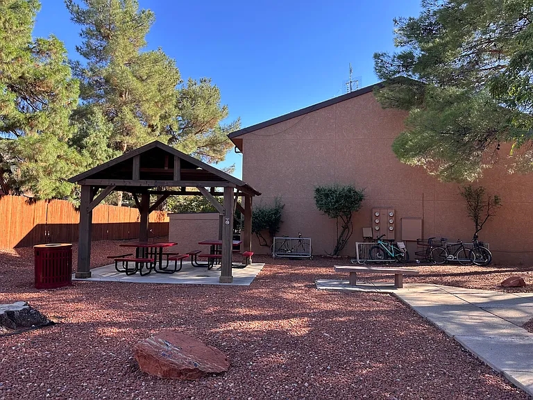 115 E Cortez Dr #110 — Photo 14