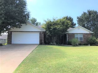 187 W Countryside Dr, Farmington, AR 72730